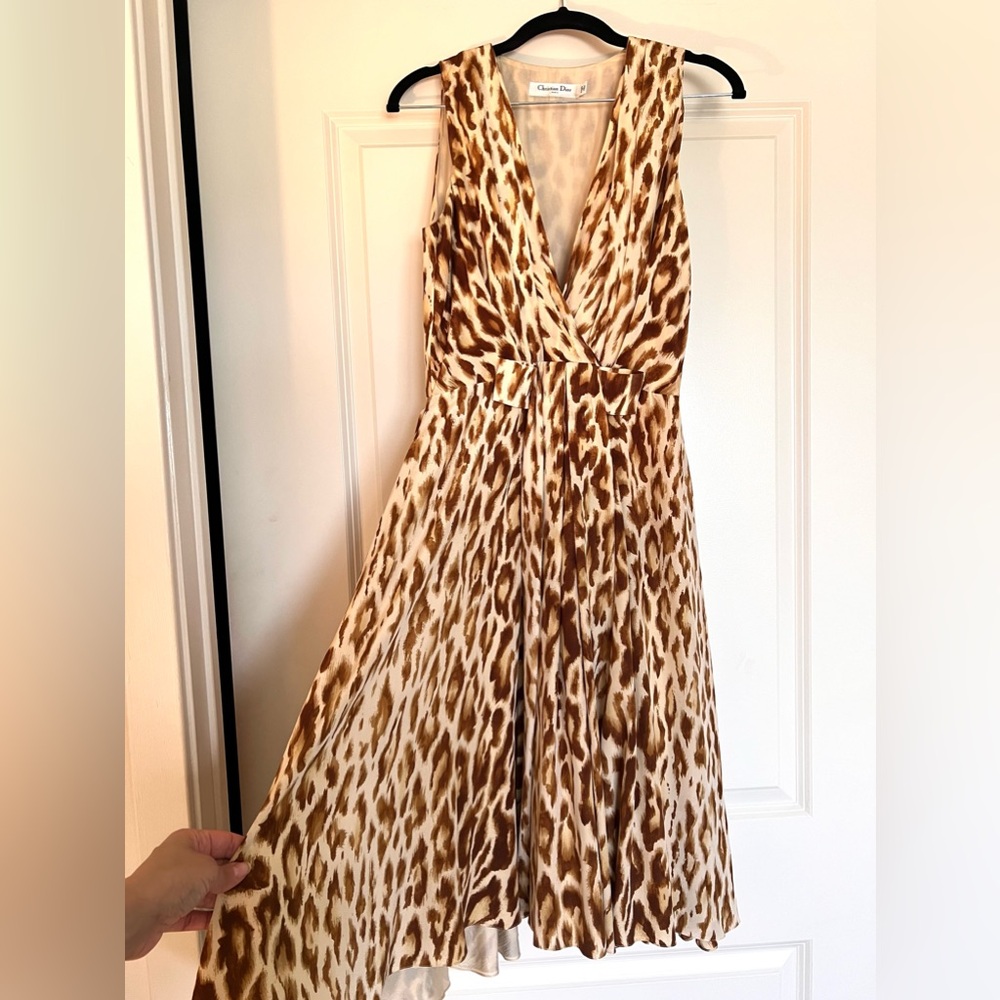 Christian Dior Leopard swing dress. Size 36, US 4. 100% silk double lined